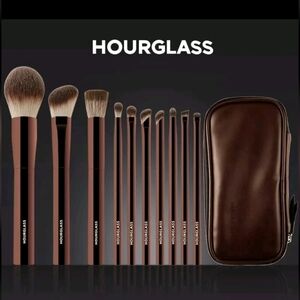 Bundle of 4 hourglass sets.
